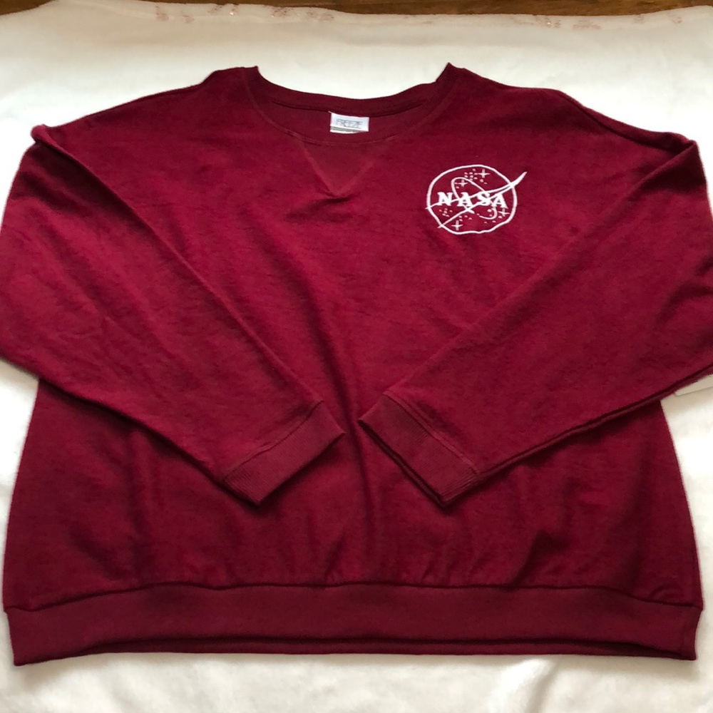 Cute burgundy NASA sweatshirt